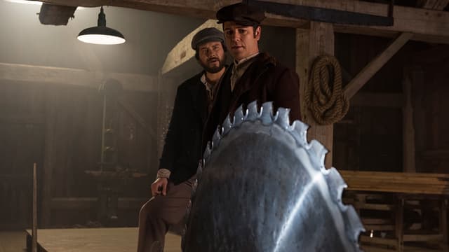 S09:E15 - House of Industry