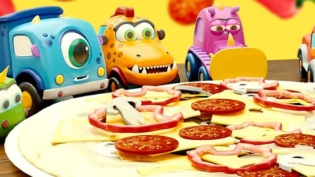 S01:E05 - Fridge / Pizza / Cheesecake / Kitchen Race / Dino