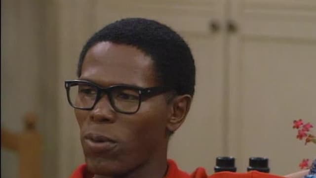 S02:E09 - Thy Boss's Daughter