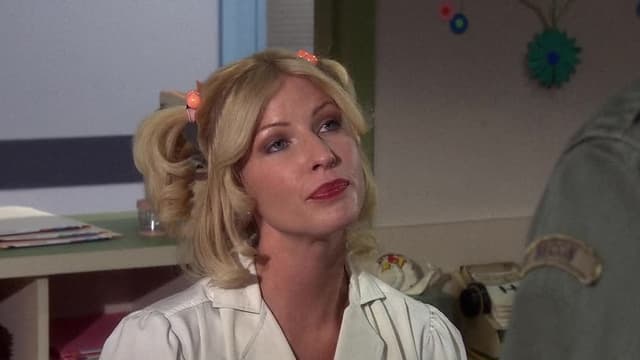 S04:E12 - My Friend Falcon