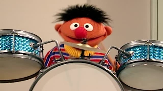 S36:E08 - Cookie Monster Thinks the Moon Is a Cookie