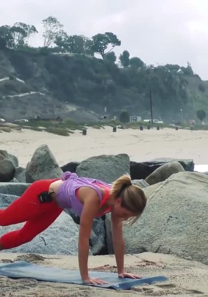Póster de S01:E18 - 15 Min No Equipment HIIT Workout