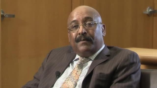 S01:E02 - Movement of the People