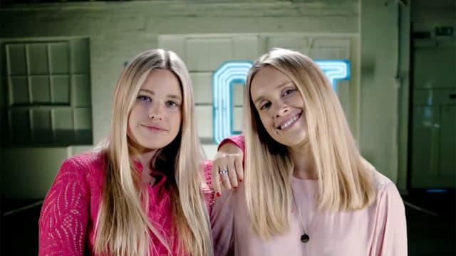 S01:E12 - Episode 12