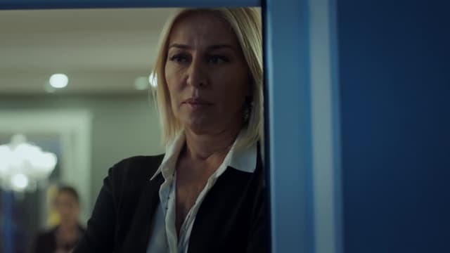 S01:E05 - La familia de Zeynep