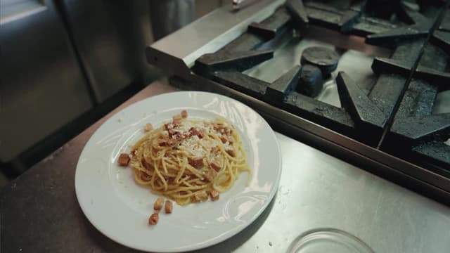 S01:E09 - Conscious Eating