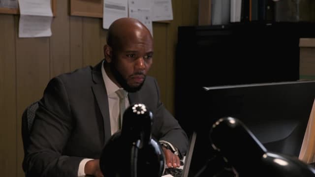 S11:E03 - A Wolf in Sheep's Clothing