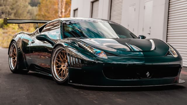 S01:E01 - Building a Ferrari GT3 458 in 10 Minutes!