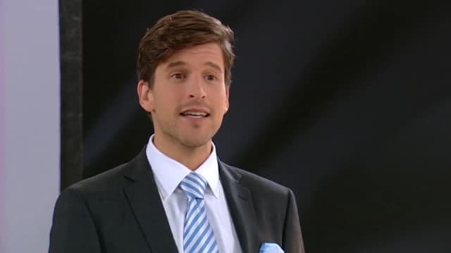 S01:E06 - Plastic Cameras