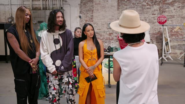 S01:E05 - Quinceanera Streetwear