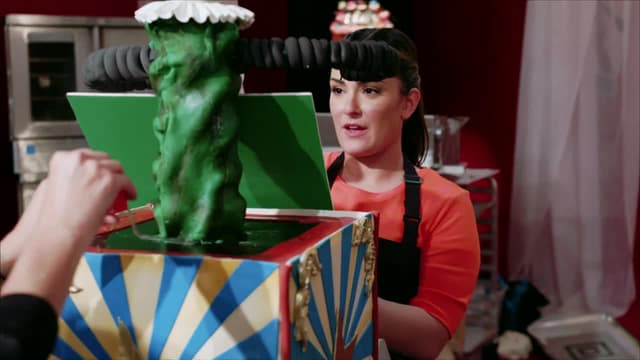 S01:E01 - Creepy Clowns