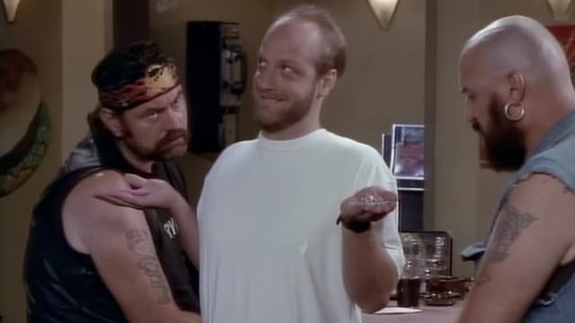 S02:E02 - Larry on the Loose