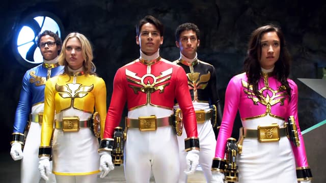 S21:E01 - Super Megaforce