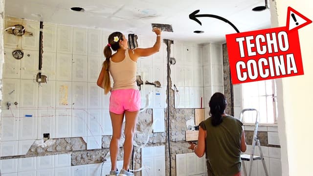 S01:E10 - REFORMA VILLA #10 ¡ESTE TECHO ES UNA TORTURA! Acabando detalles de la COCINA