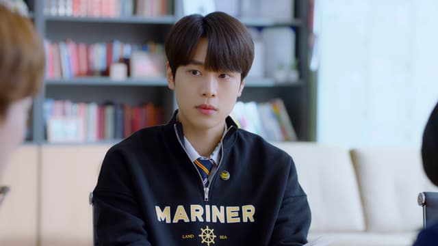 S01:E12 - Why We Start to Look Like Each Other