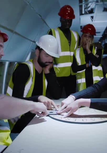 S01:E04 - Mail Rail poster