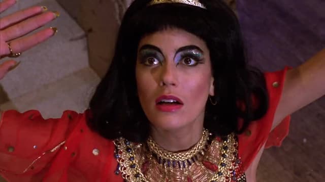 S04:E09 - Cleo Rocks