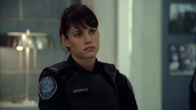 S03:E07 - Leap of Faith