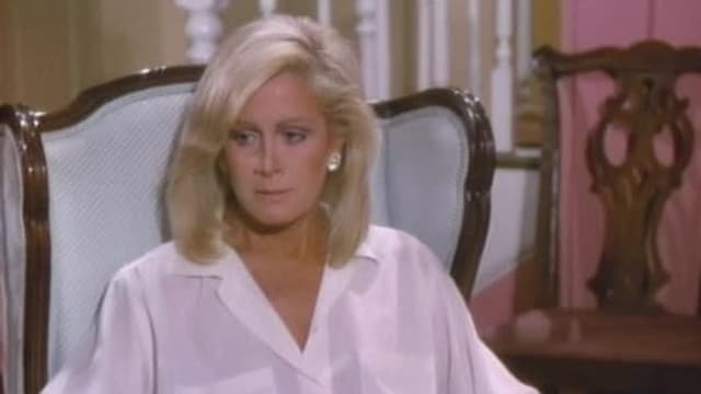 S07:E12 - All's Well