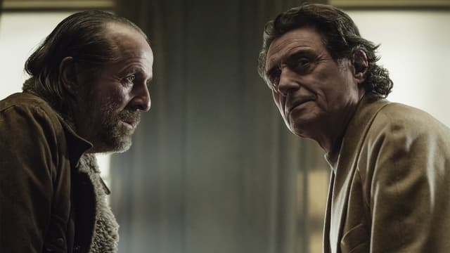 S01:E02 - The Secret of the Spoons