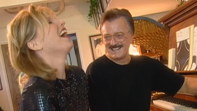 S01:E18 - Episode 18