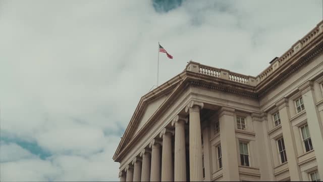 S01:E10 - Washington D.C.