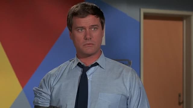 S04:E18 - Is There a Doctor in the House