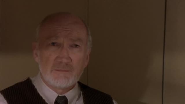 S02:E15 - The Haunting