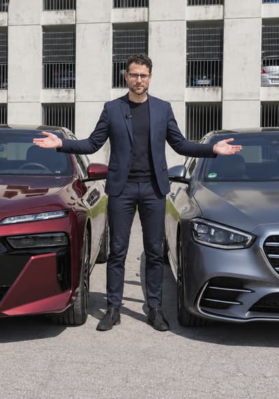 Póster de S01:E11 - Mercedes S500 vs BMW 740d: Flagship Luxury Compared