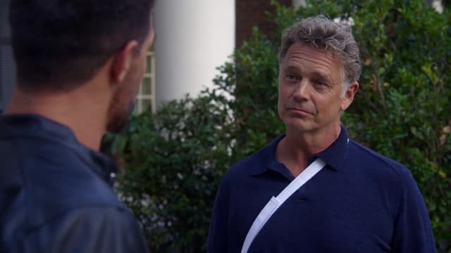 S08:E09 - A Game of Chess