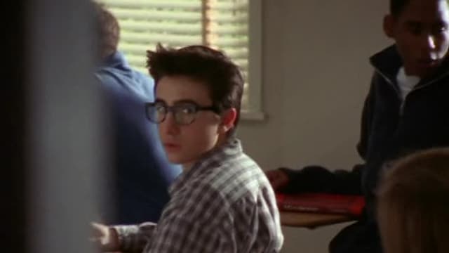 S01:E08 - Four Eyes