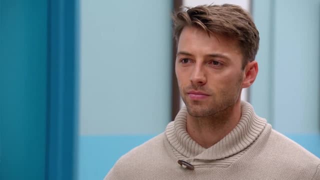 S06:E01 - ...Make Lemonade