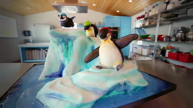 S03:E10 - Flying and Golden Cakes