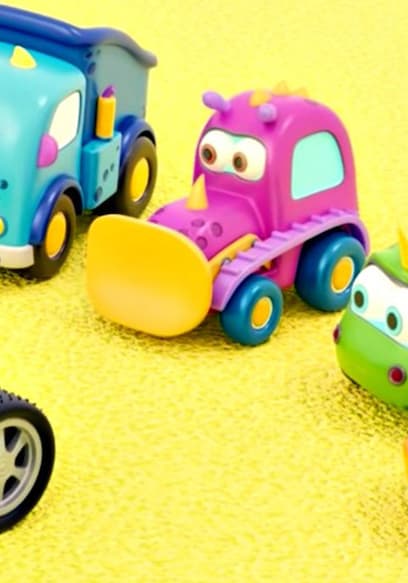 S01:E07 - Racing Car / Building Sand Castle / Sandbox Race / Sand Castle / Origami poster