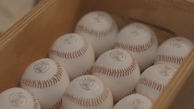 S01:É03 - S01:E03 - A Whole New Ballgame