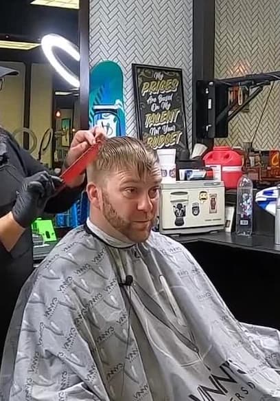 S01:E07 - Haircut Fun for Kids poster