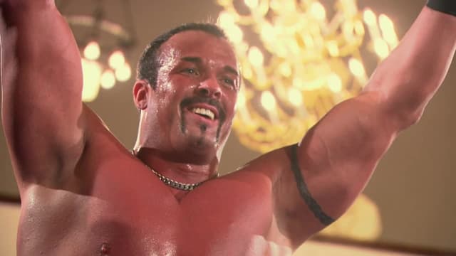 S01:E06 - Buff Bagwell: Calf Implants