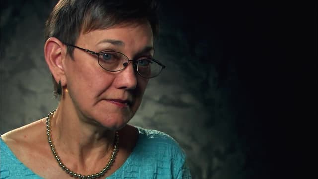 S01:E06 - Battered on the Beach