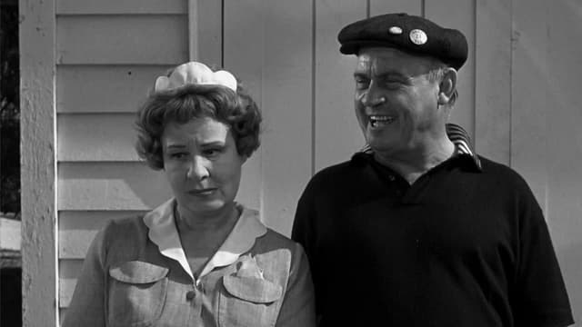 S01:E35 - Hazel's Day