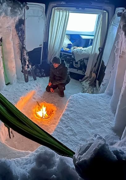 Póster de S01:E08 - Luxury Van Camping and a Snow Fort