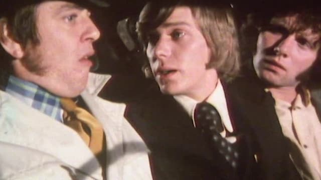 T03:C01 - S03:E01 - The Crunch