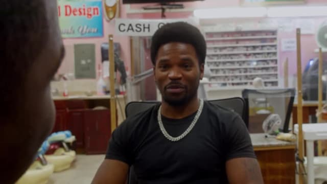 S01:E01 - The Interview