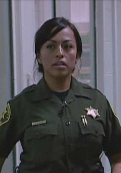 Watch Jail S01:E29 - Fainting Man - Free TV Shows | Tubi