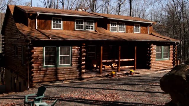 S02:E12 - Eastern New York Cabin Hunt