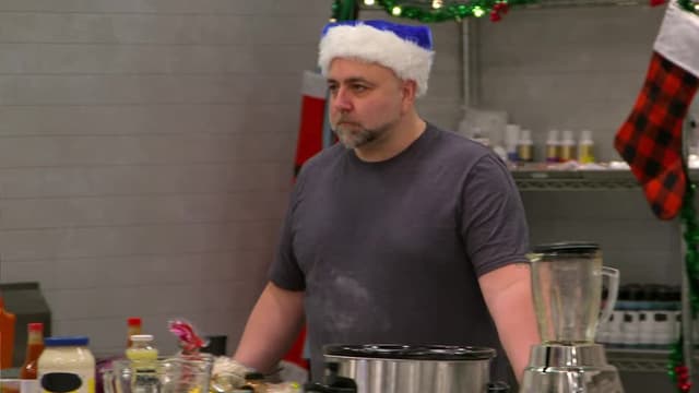 S01:E02 - Santa's Workshop