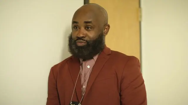 S01:E03 - Money, Power, Respect