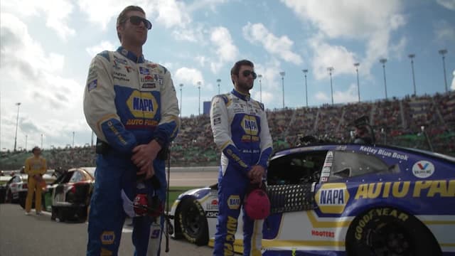 S2026:E20 - Chase Elliott Gives Insight on Chase Championship Format, Car Changes & Martinsville Victory