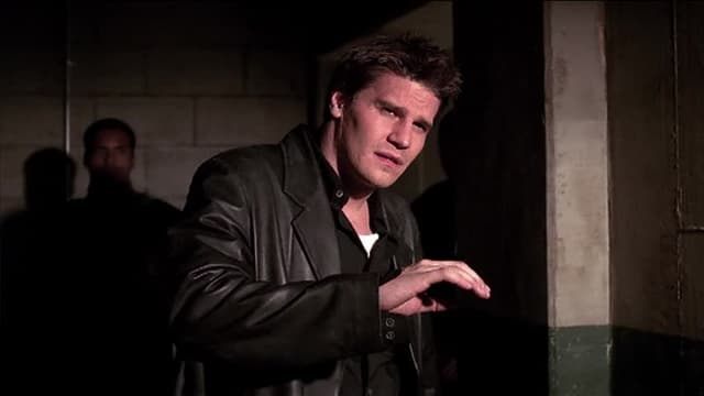 S01:E16 - The Ring