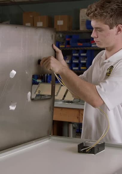 S24:E03 - Recycled Skateboard Guitars poster
