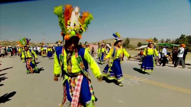 S01:E10 - Fiesta De Urqupina - Quillacollo, Bolivia